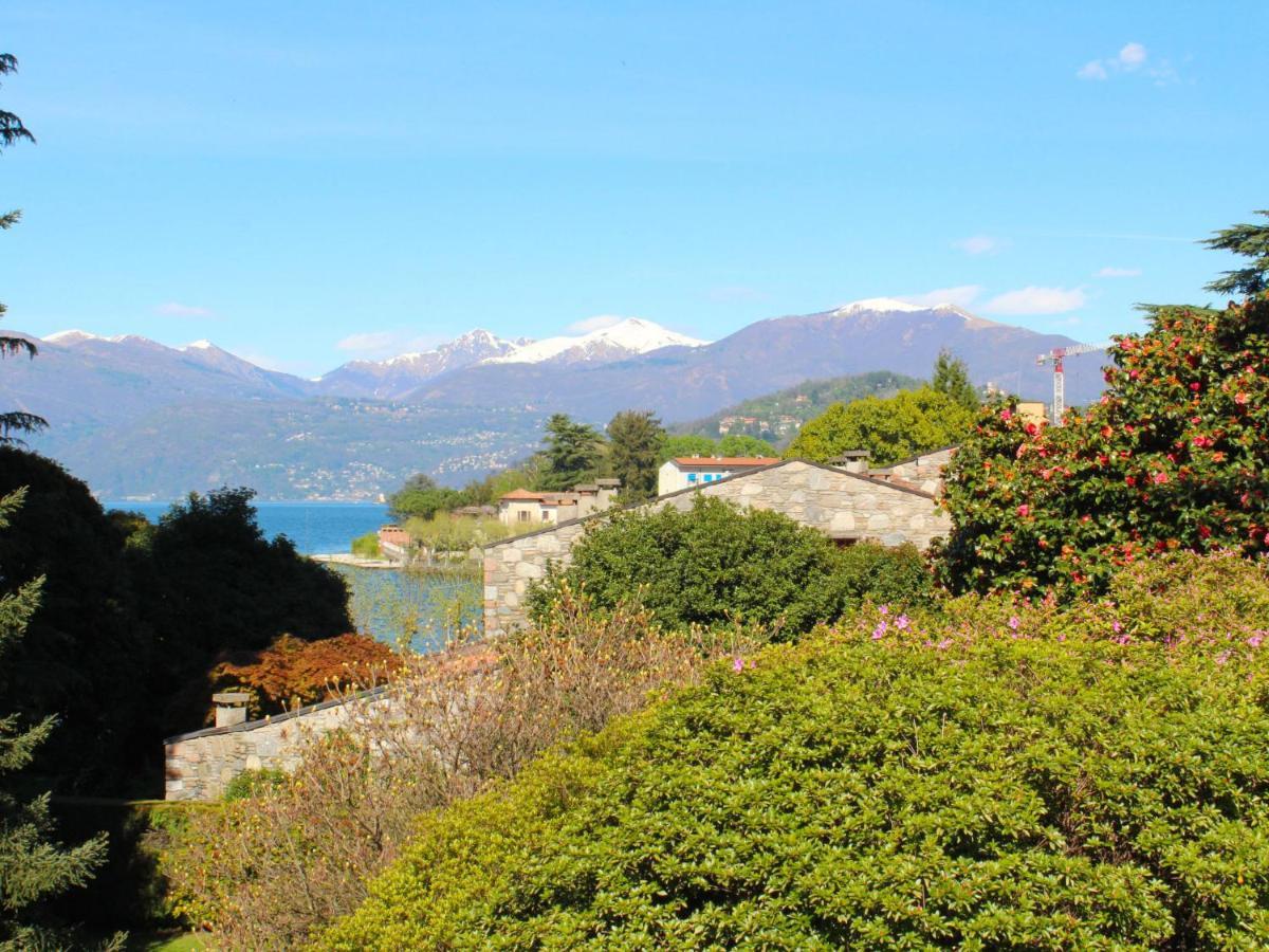 Apartment Hermitage-19 By Interhome Porto Valtravaglia Bagian luar foto