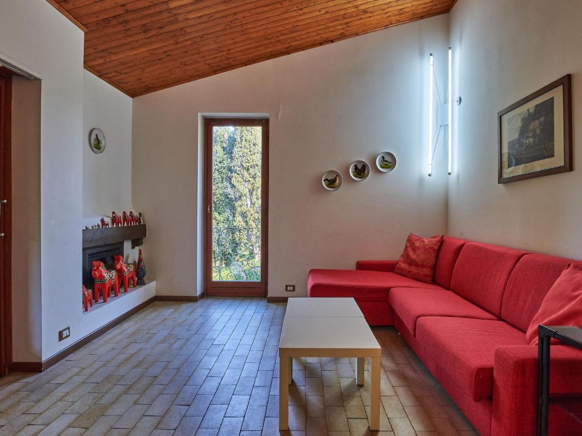 Apartment Hermitage-19 By Interhome Porto Valtravaglia Bagian luar foto