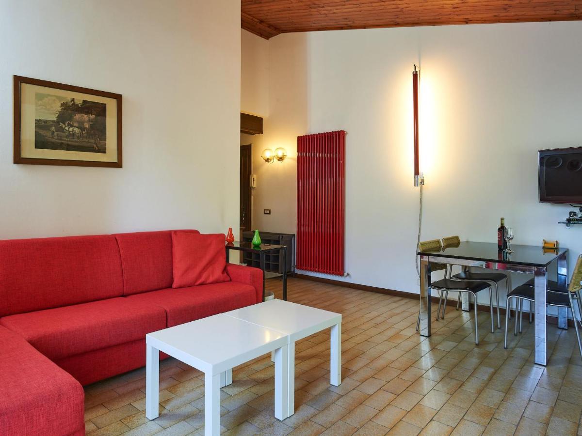 Apartment Hermitage-19 By Interhome Porto Valtravaglia Bagian luar foto