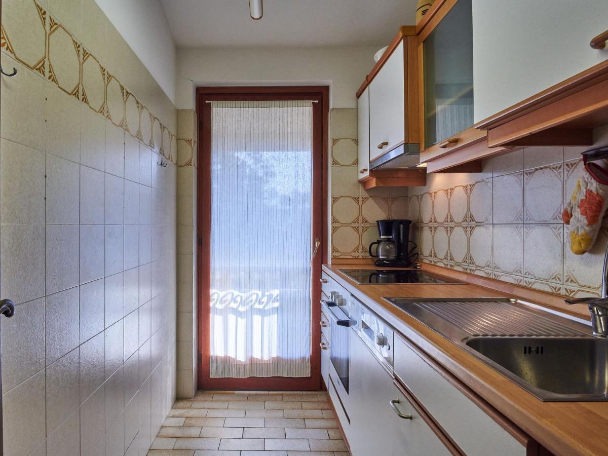 Apartment Hermitage-19 By Interhome Porto Valtravaglia Bagian luar foto