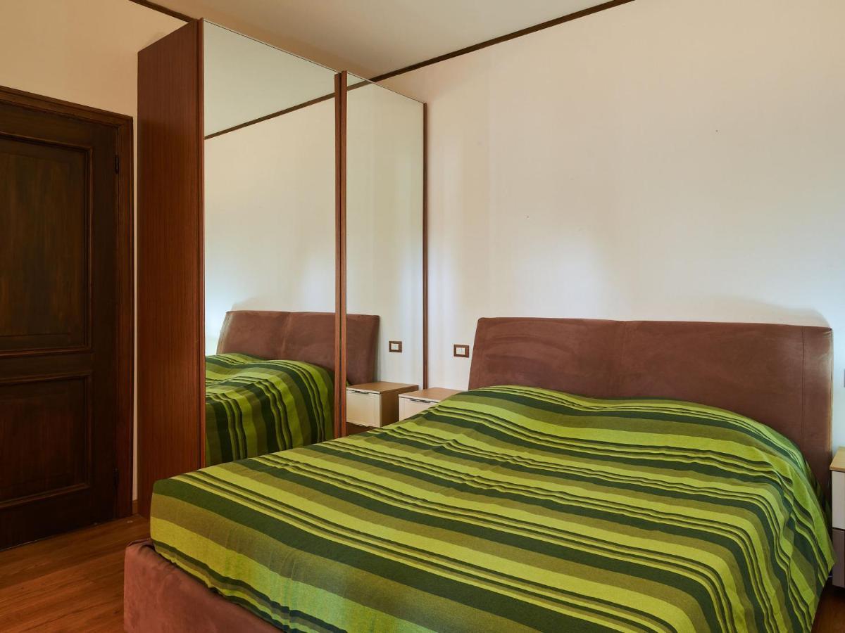 Apartment Hermitage-19 By Interhome Porto Valtravaglia Bagian luar foto