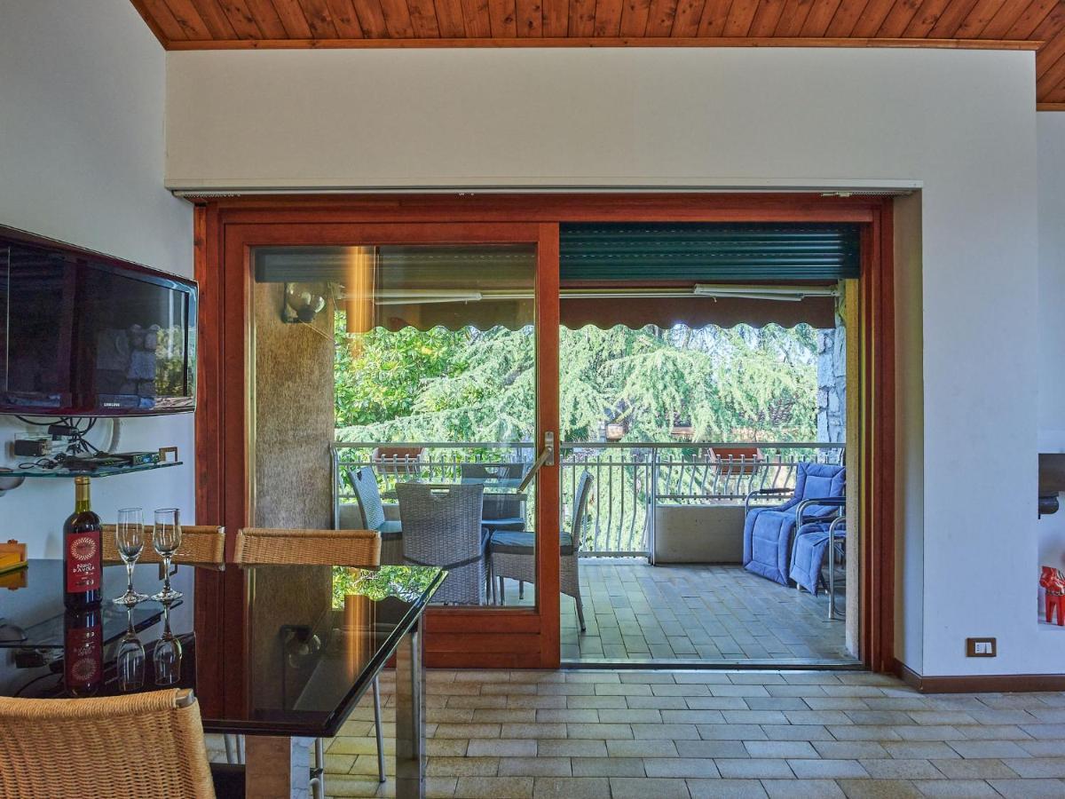 Apartment Hermitage-19 By Interhome Porto Valtravaglia Bagian luar foto